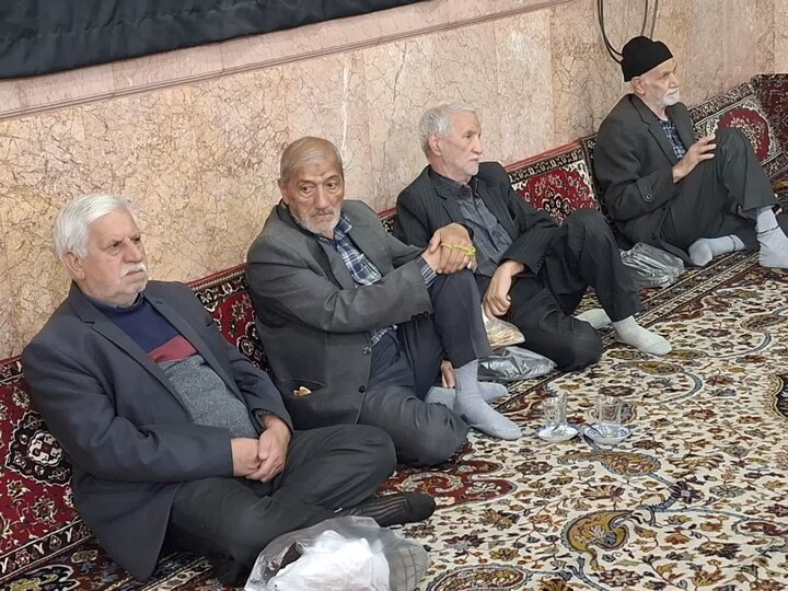 تصاویر/ آیین سوگواری ایام شهادت حضرت فاطمه(س) در حسینیه آیت الله یثربی کاشان