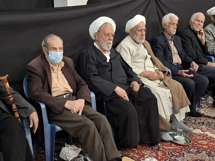 تصاویر/ آیین سوگواری ایام شهادت حضرت فاطمه(س) در حسینیه آیت الله یثربی کاشان