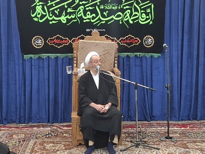 تصاویر/ آیین سوگواری ایام شهادت حضرت فاطمه(س) در حسینیه آیت الله یثربی کاشان