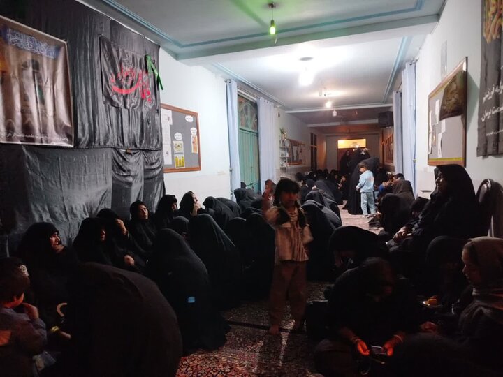 تصاویر/ مراسم‌عزاداری شهادت حضرت زهرا(س) در مدرسه علمیه فاطمه الزهرا(س) بم