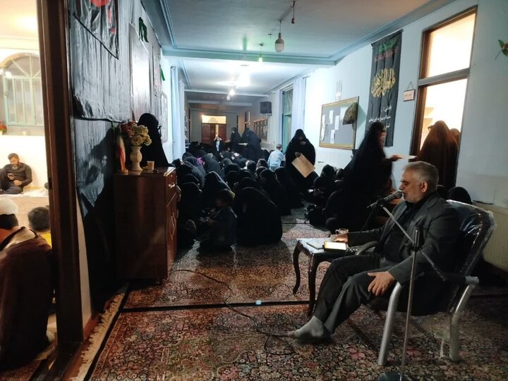 تصاویر/ مراسم‌عزاداری شهادت حضرت زهرا(س) در مدرسه علمیه فاطمه الزهرا(س) بم