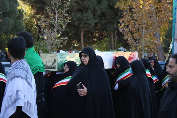 تصاویر/ استقبال از پیکر شهید گمنام در شهر ماهان