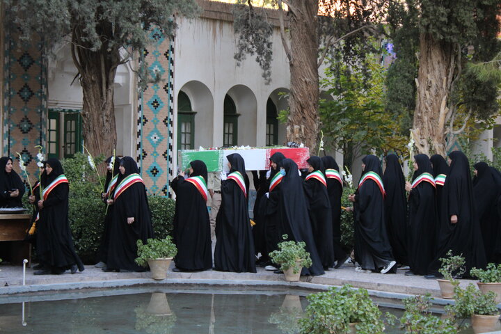 تصاویر/ استقبال از پیکر شهید گمنام در شهر ماهان