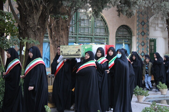 تصاویر/ استقبال از پیکر شهید گمنام در شهر ماهان