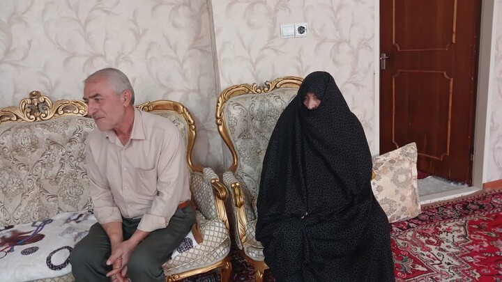 تصاویر / دیدار امام جمعه هادیشهر با خانواده 3 شهید این شهرستان