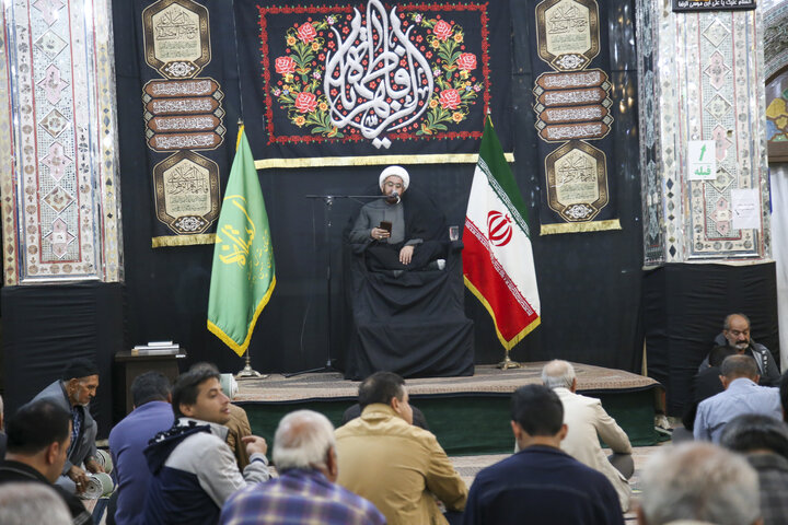 تصاویر| مراسم عزاداری شب شهادت حضرت زهرا(س) در حرم مطهر سیدعلاالدین حسین(ع)