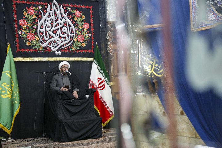 تصاویر| مراسم عزاداری شب شهادت حضرت زهرا(س) در حرم مطهر سیدعلاالدین حسین(ع)