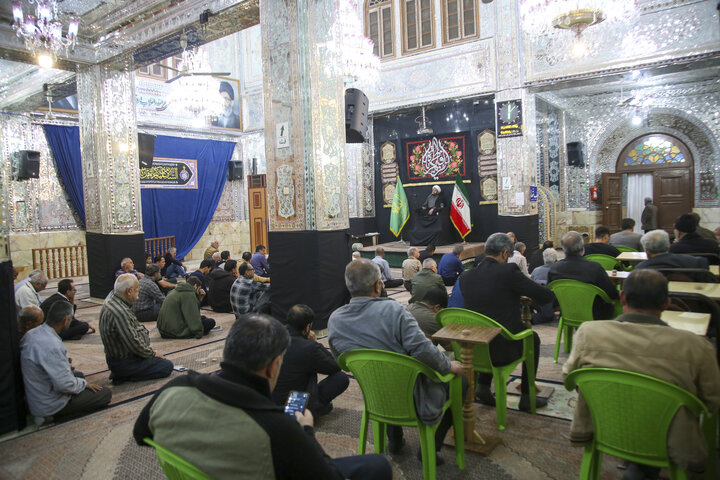 تصاویر| مراسم عزاداری شب شهادت حضرت زهرا(س) در حرم مطهر سیدعلاالدین حسین(ع)