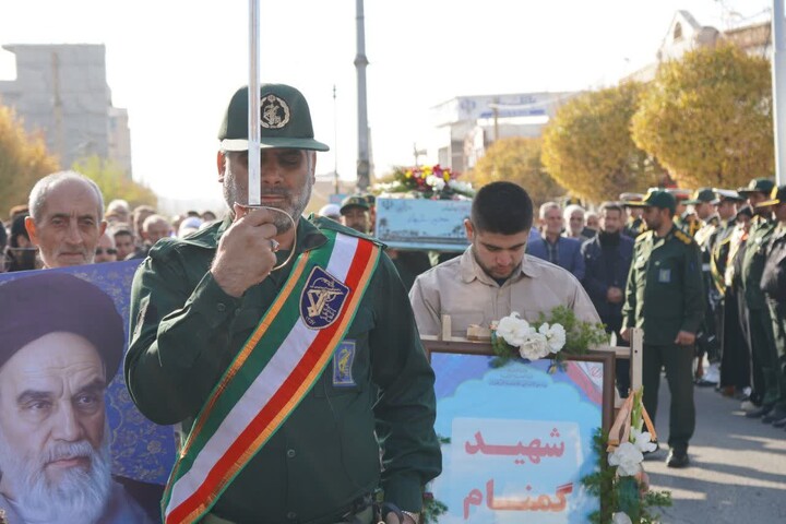 تصاویر/ مراسم تشییع و بدرقه شهید گمنام در شهرستان شوط