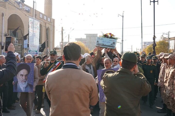 تصاویر/ مراسم تشییع و بدرقه شهید گمنام در شهرستان شوط