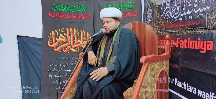 হজরত ফাতিমা যাহরা (সা.) এর শাহাদাত বার্ষিকী উপলক্ষে প্রথম মজলিস অনুষ্ঠিত/ছবি