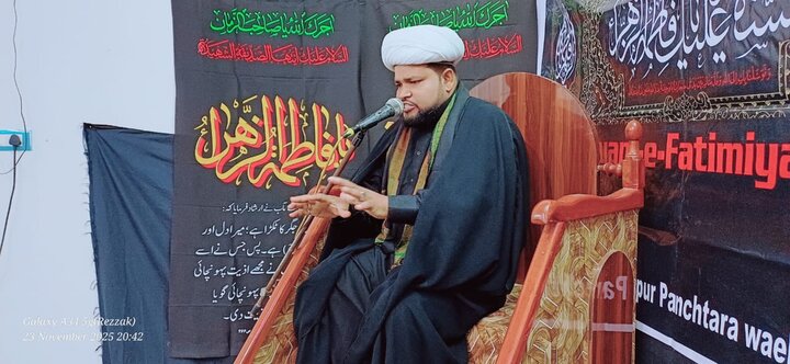 হজরত ফাতিমা যাহরা (সা.) এর শাহাদাত বার্ষিকী উপলক্ষে প্রথম মজলিস অনুষ্ঠিত/ছবি