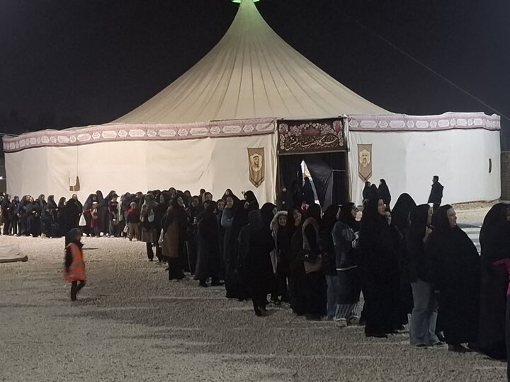 پخت و توزیع 5 هزار پرس حلیم نذری به مناسبت شهادت حضرت فاطمه زهرا (س)درکاشان