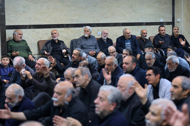 تصاویر |  مراسم ایام فاطمیه در هیئت زنجیرزنان محله نوبر تبریز