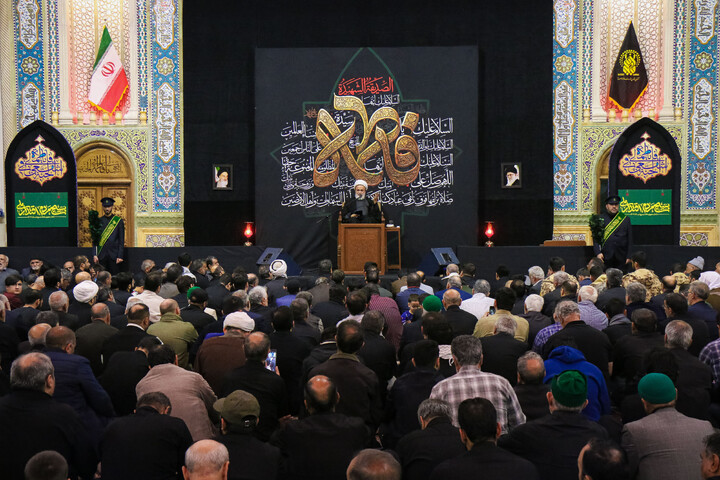 تصاویر/ آیین وداع با پیکر مطهر شهدای گمنام در حرم مطهر حضرت معصومه (س)