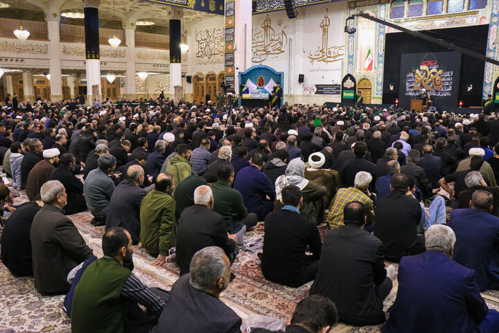 تصاویر/ آیین وداع با پیکر مطهر شهدای گمنام در حرم مطهر حضرت معصومه (س)