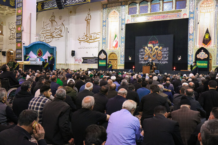 تصاویر/ آیین وداع با پیکر مطهر شهدای گمنام در حرم مطهر حضرت معصومه (س)