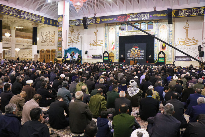 تصاویر/ آیین وداع با پیکر مطهر شهدای گمنام در حرم مطهر حضرت معصومه (س)