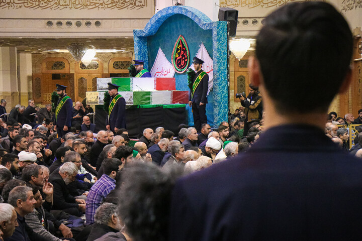 تصاویر/ آیین وداع با پیکر مطهر شهدای گمنام در حرم مطهر حضرت معصومه (س)