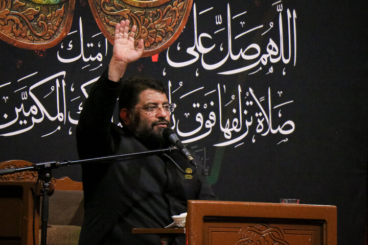 تصاویر/ آیین وداع با پیکر مطهر شهدای گمنام در حرم مطهر حضرت معصومه (س)