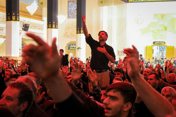 تصاویر/ آیین وداع با پیکر مطهر شهدای گمنام در حرم مطهر حضرت معصومه (س)