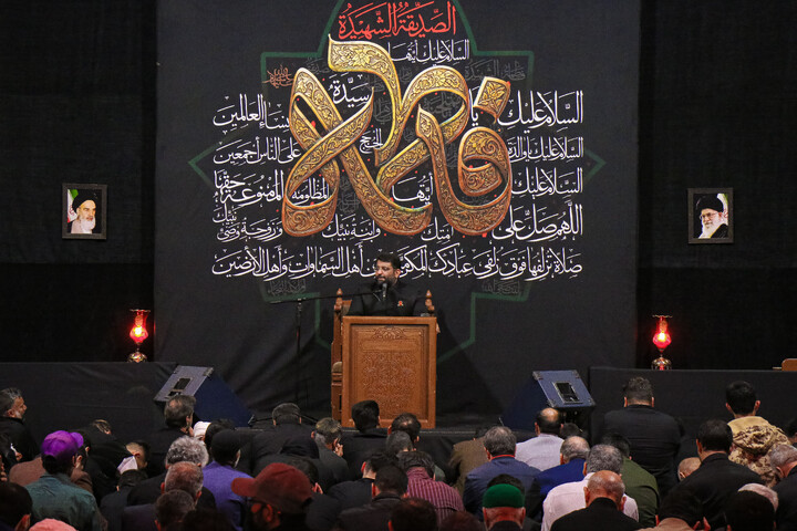 تصاویر/ آیین وداع با پیکر مطهر شهدای گمنام در حرم مطهر حضرت معصومه (س)