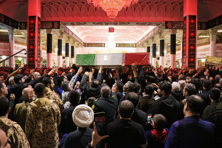 تصاویر/ آیین وداع با پیکر مطهر شهدای گمنام در حرم مطهر حضرت معصومه (س)