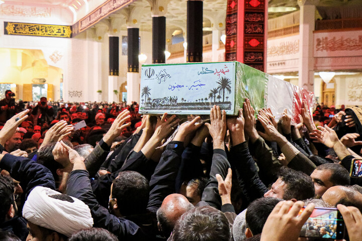 تصاویر/ آیین وداع با پیکر مطهر شهدای گمنام در حرم مطهر حضرت معصومه (س)