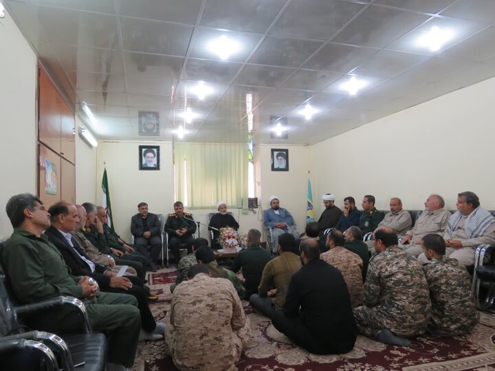 تصاویر/ دیدار بسیجیان با امام جمعه برازجان