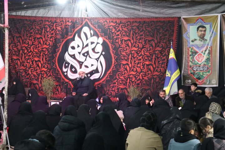 تصاویر/ مراسم سوگواری شب شهادت حضرت زهرا (س) در مزار شهدای جنگ تحمیلی اخیر ارومیه