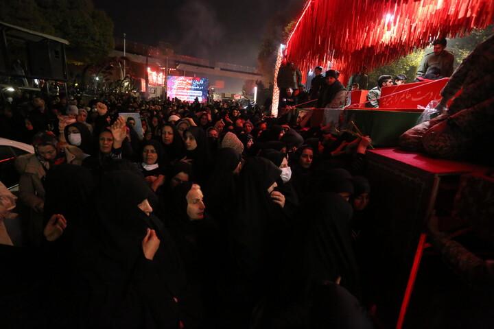 تصاویر/ استقبال مردم شاهین شهر اصفهان از کاروان اهالی بهشت