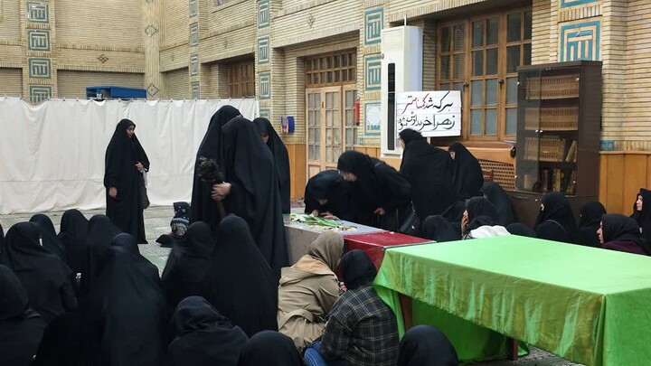 مراسم وداع با پیکر مطهر شهدای گمنام در مسجد دانشگاه تبریز