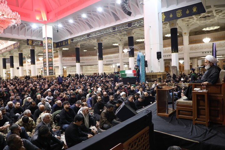 تصاویر/ وداع با پیکر مطهرهفت  شهید گمنام دوران دفاع مقدس در حرم حضرت معصومه(س)