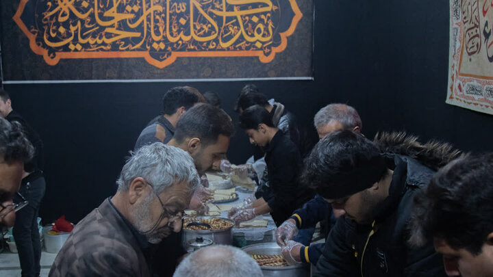 تصاویر/ فعالیت موکب هلال بن علی (ع) درشب شهادت حضرت زهرا(س)