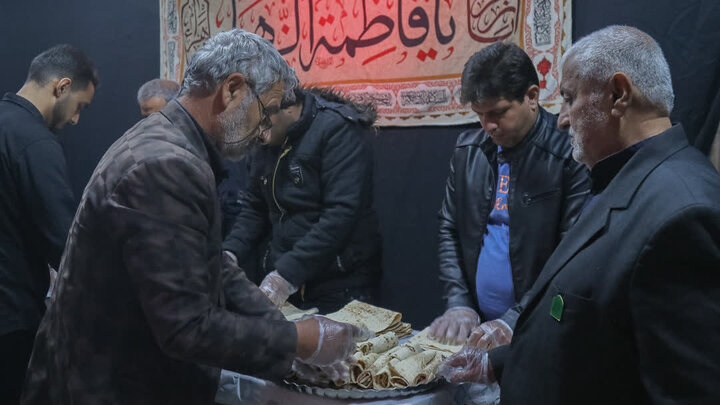 تصاویر/ فعالیت موکب هلال بن علی (ع) درشب شهادت حضرت زهرا(س)