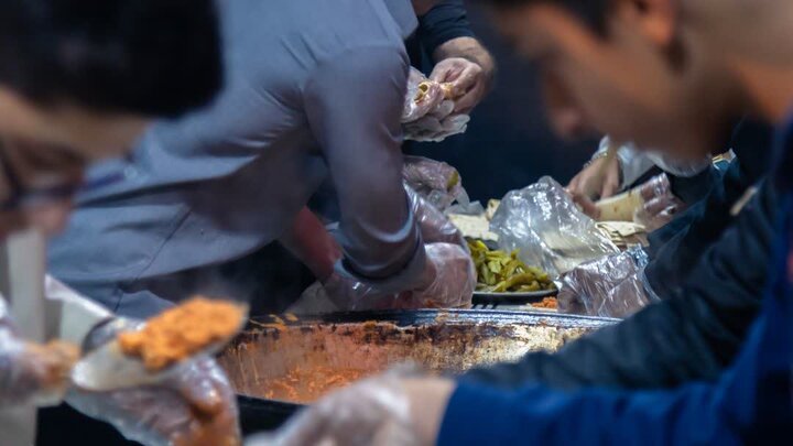 تصاویر/ فعالیت موکب هلال بن علی (ع) درشب شهادت حضرت زهرا(س)