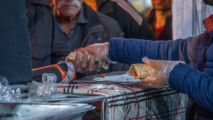 تصاویر/ فعالیت موکب هلال بن علی (ع) درشب شهادت حضرت زهرا(س)