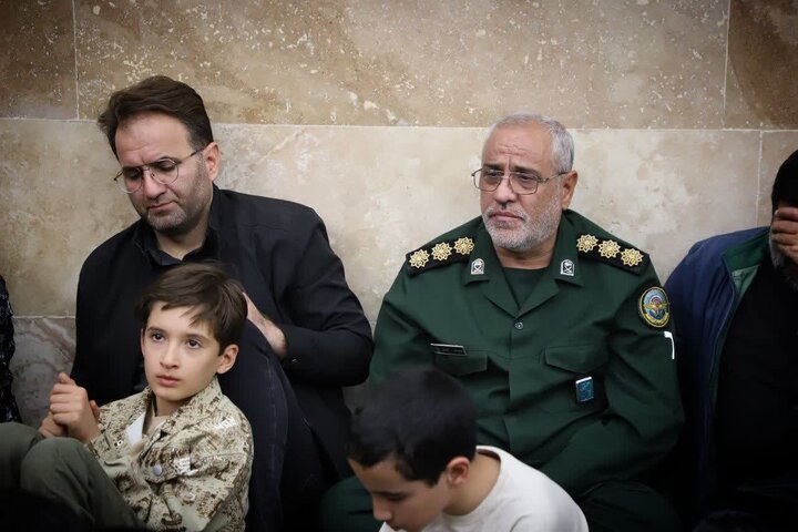 تصاویر/مراسم شبی با شهدای گمنام در اراک