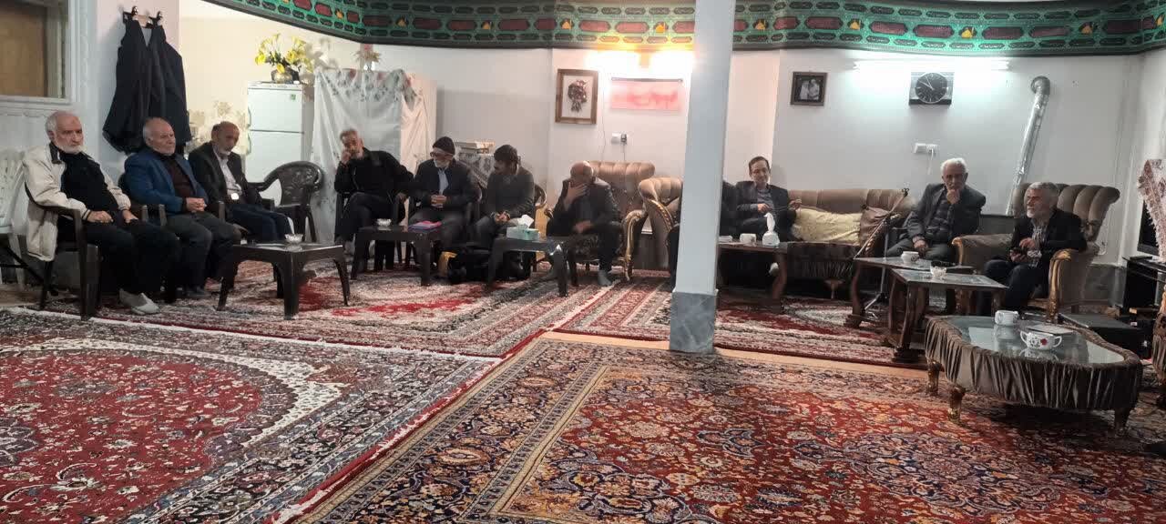 به برکت حضرت فاطمه(س) و فرزندانش، مسیر هدایت روشن شد