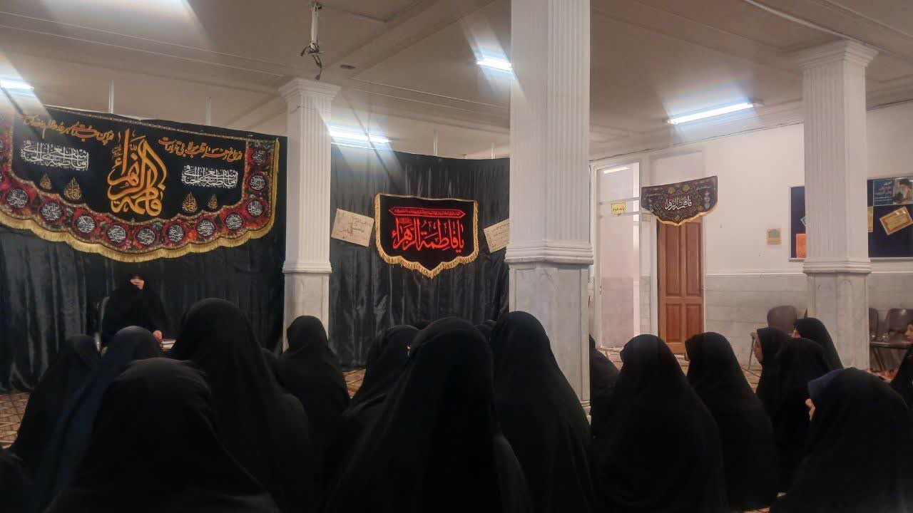 تأکید بر جهاد با نفس در نشست اخلاقی ایام فاطمیه مدرسه علمیه  معصومیه یزد