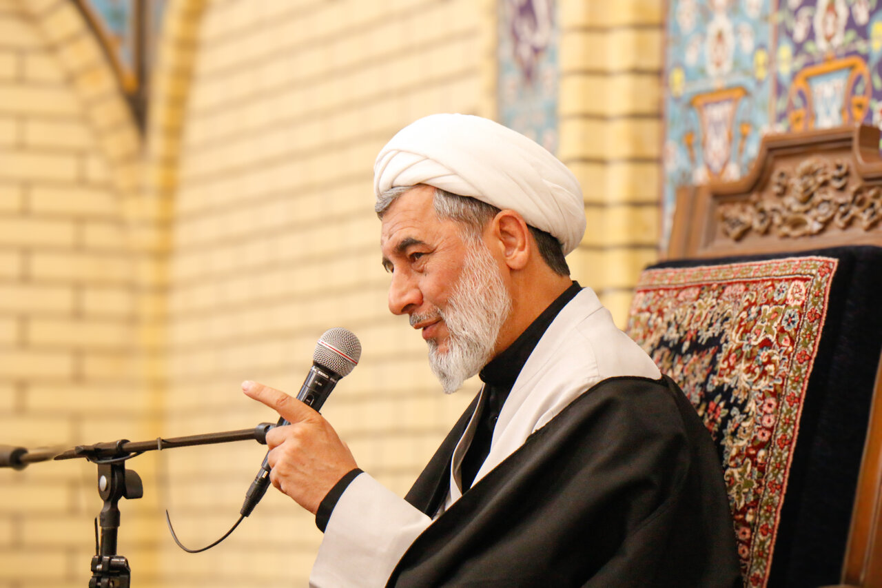 مراسم عزاداری و درس اخلاق به مناسبت ایام فاطمیه در مدرسه علمیه صالحیه.