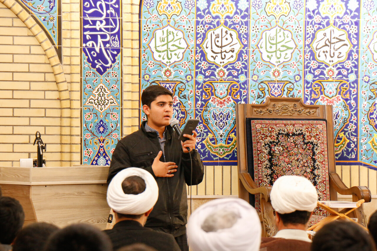 مراسم عزاداری و درس اخلاق به مناسبت ایام فاطمیه در مدرسه علمیه صالحیه.