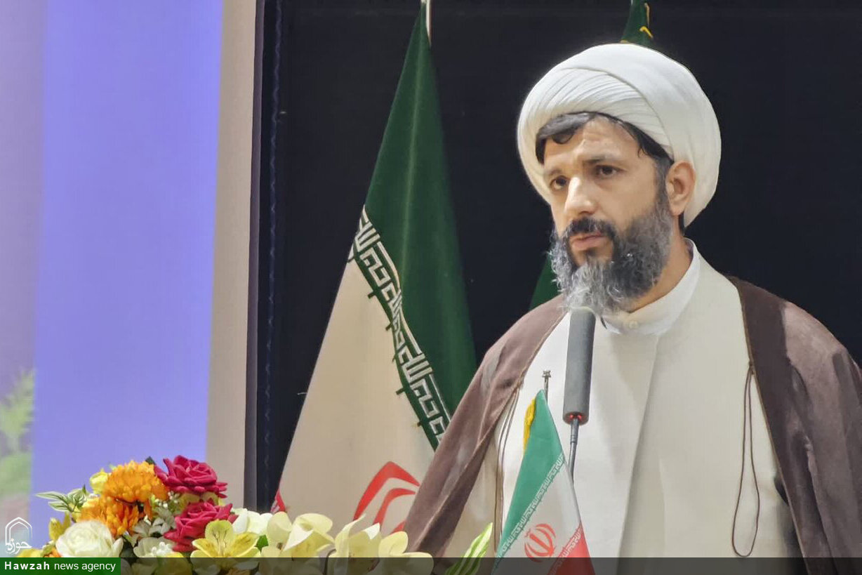 ریشه بسیاری از مشکلات جامعه دوری از سبک زندگی فاطمی است