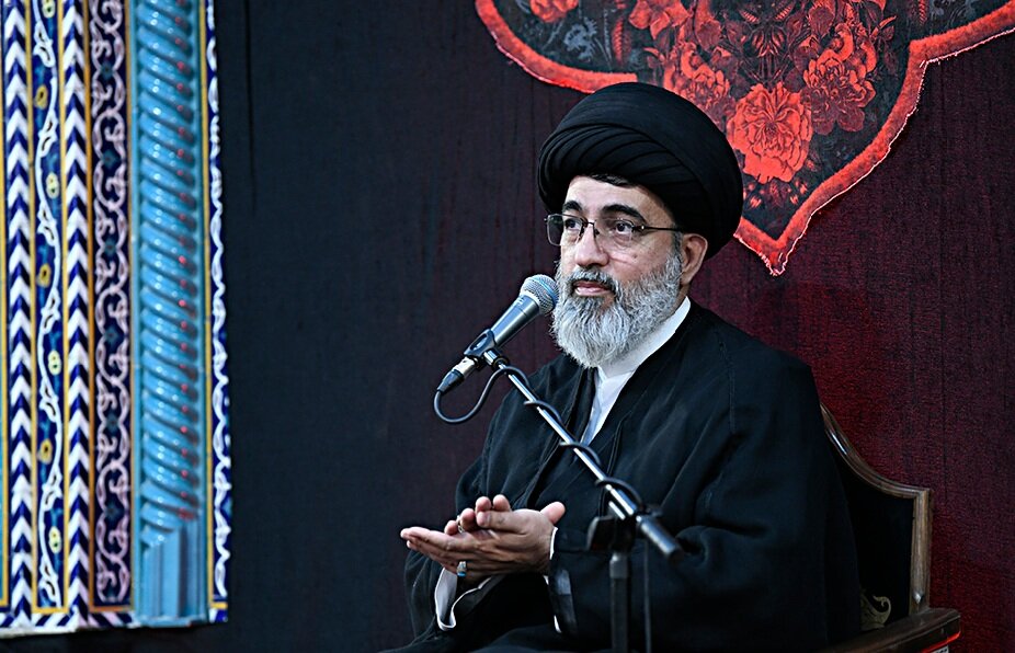 حضرت زهرا(س) سرچشمه نصرت و یاری الهی است