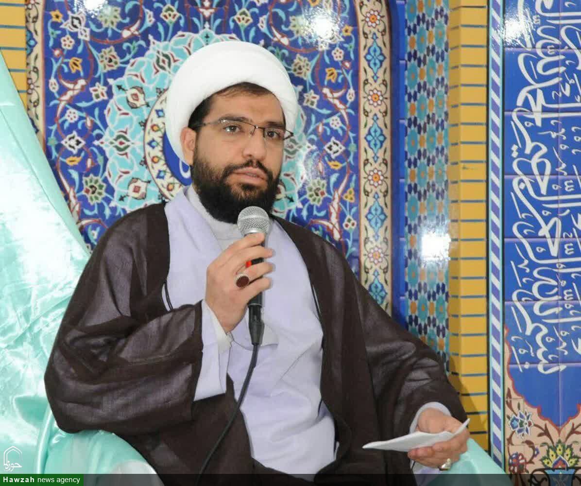 ولایت؛ محور نجات جامعه از بحران‌ها است