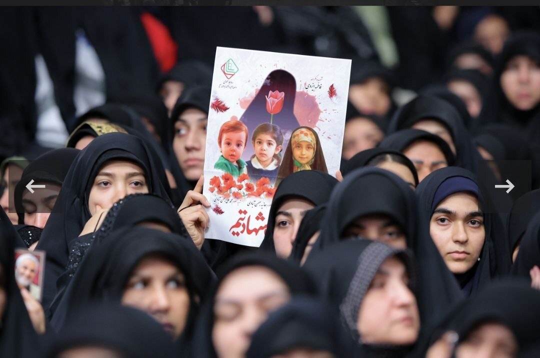 إقامة مراسم عزاء ليلة استشهاد السيدة الزهراء (عليها السلام) في حسينيّة الإمام الخميني + صور