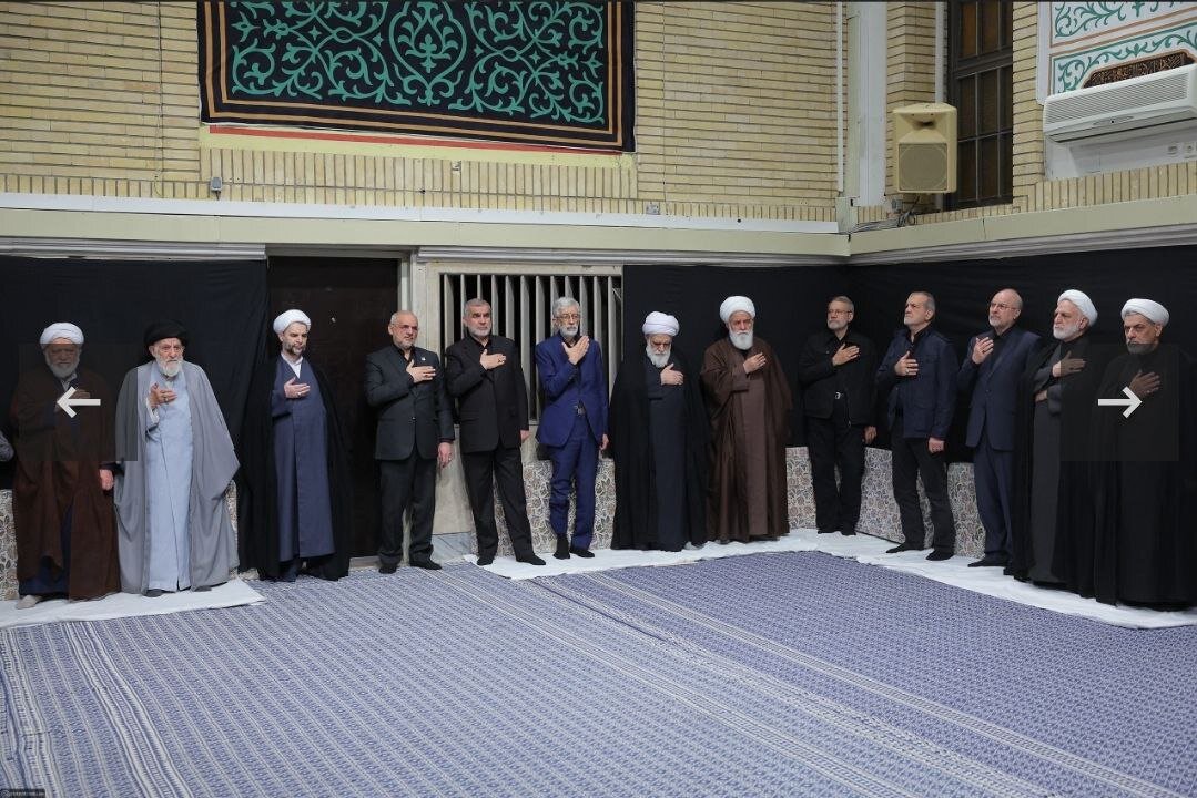 إقامة مراسم عزاء ليلة استشهاد السيدة الزهراء (عليها السلام) في حسينيّة الإمام الخميني + صور