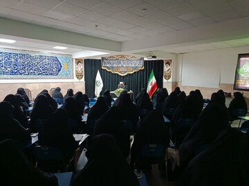 تصاویر/ عزاداری ایام شهادت حضرت فاطمه زهرا(س) در مدرسه علمیه الزهرا (س) ارومیه