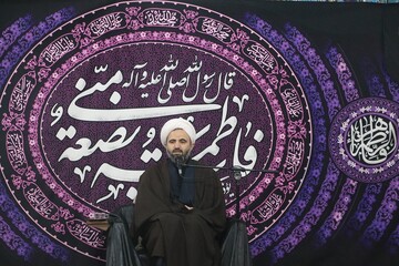 دفاع حضرت زهرا(س) از ولایت، الگویی برای مبارزه با دشمنان اسلام است