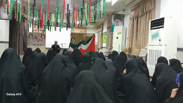 تحلیل نقش‌آفرینان وقایع صدر اسلام در نشست ایام فاطمیه مدرسه علمیه حضرت زهرا(س) میبد